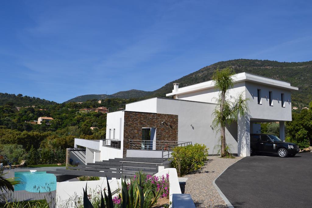 Villa Louancelie B&B Cavalaire-sur-Mer Exterior photo